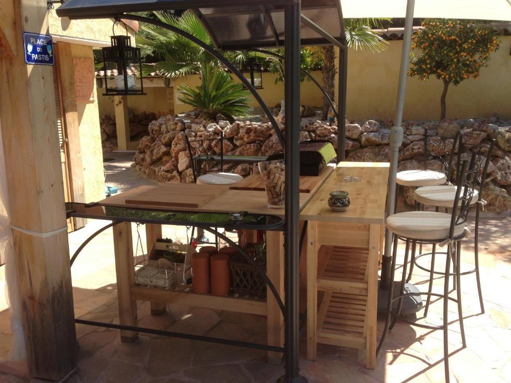 Le Verger De Sauvebonne Bed & Breakfast *